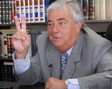 {altText(,#FIFAGate: ex secretario general de Conmebol se entregó a la Justicia)}