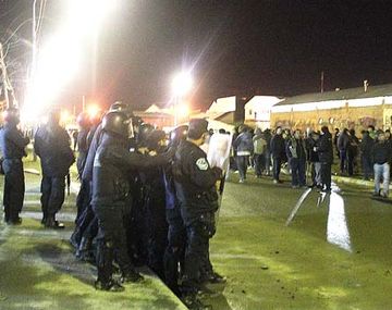 Enfrentamiento entre sindicalistas de la UOCRA en Ushuaia