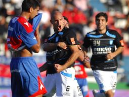 Aveldaño, de quedar en la historia de Belgrano y jugar más de 100 partidos en Racing a practicar un deporte desconocido en Europa.&nbsp;