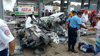 Choque entre un auto y un camión en Córdoba: un muerto y un herido Choque entre un auto y un camión en Córdoba: un muerto y un herido