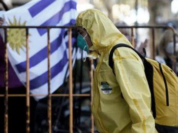 En pleno pico de la pandemia, Uruguay posterga el regreso de las clases presenciales
