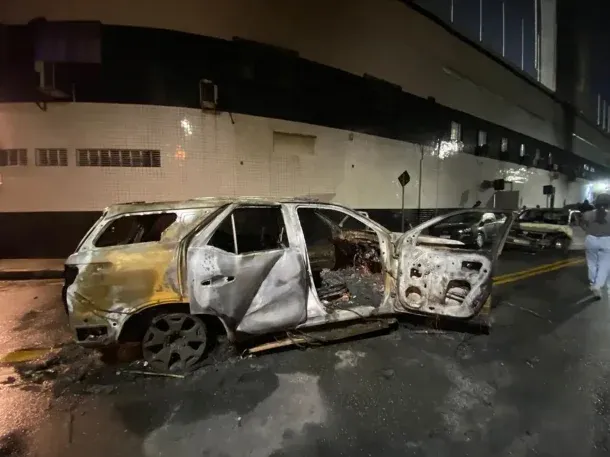 destrozos-hinchas-santos