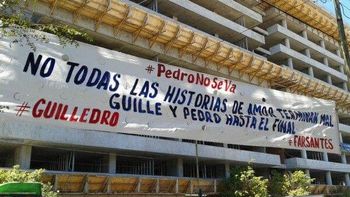 fans se movilizan para que vicuna no deje farsantes fans se movilizan para que vicuna no deje farsantes