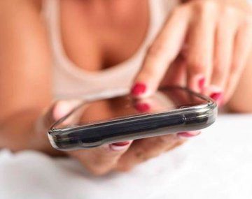 El ministerio de Salud recomienda el sexo virtual y evitar encuentros con personas con las que no se convive