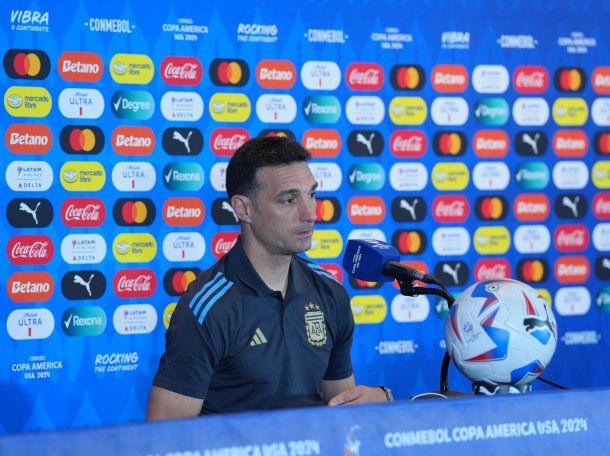 El desopilante cruce entre Lionel Scaloni y un periodista que le escribió por WhatsApp