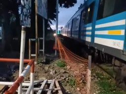 servicio interrumpido en el tren sarmiento por el hallazgo de un cuerpo en las vias servicio interrumpido en el tren sarmiento por el hallazgo de un cuerpo en las vias