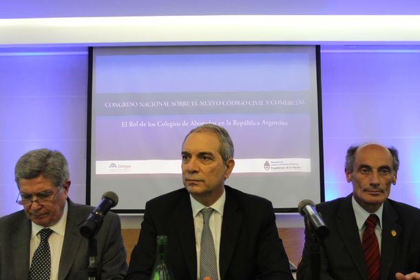 Alak cierra el debate sobre la Corte: La ley establece un número y eso es todo