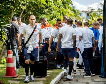 Escándalo: en España aseguran que los holandeses se fueron de fiesta