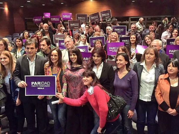 El bloque de 1País también celebró