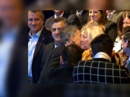El saludo frío entre Macri y Carrió en un acto público en el Centro Cultural Kirchner