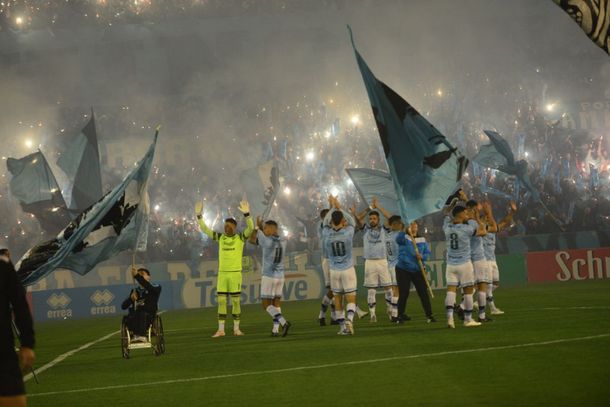 Locura por Belgrano: se agotaron las 22 mil entradas para ver el posible ascenso