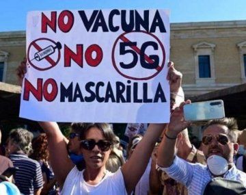 Covid-19: la tasa de fallecidos entre los no vacunados triplica a la de quienes sí lo hicieron