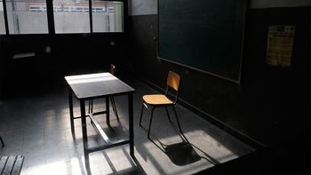 el gobierno de vidal amenaza con contratar privados por el paro de porteros el gobierno de vidal amenaza con contratar privados por el paro de porteros