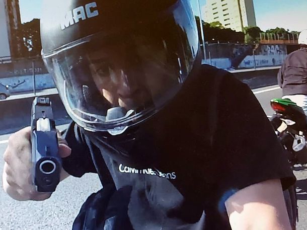 Habló el motociclista víctima de una emboscada en la autopista Ricchieri: Totalmente sincronizado