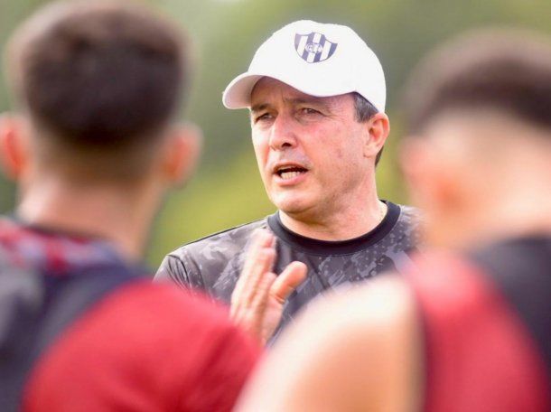 Abel Balbo se fue de Central Córdoba: los 9 entrenadores que dieron un paso al costado en 13 fechas