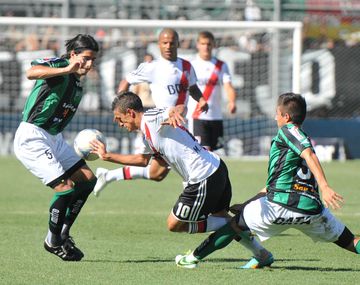 San Martín visita a River y busca el triunfo que lo salve
