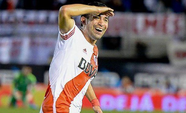 Ariel Rojas vuelve a calzarse la banda roja