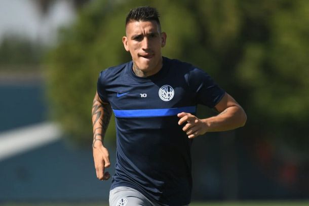 ¿Donde jugará?: Centurión volvió a entrenarse en Vélez a la espera de resolver su futuro