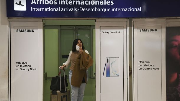 Coronavirus: el último vuelo de Aerolíneas Argentinas desde Roma será el lunes