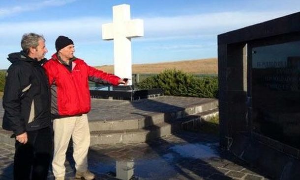 Cobos: Viajar a Malvinas no implica resignar nada