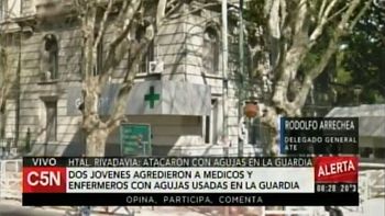 dos jovenes agredieron a medicos y enfermeros con agujas en el rivadavia dos jovenes agredieron a medicos y enfermeros con agujas en el rivadavia