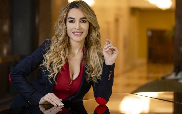 Fátima Florez debuta con su obra sin llenar la sala