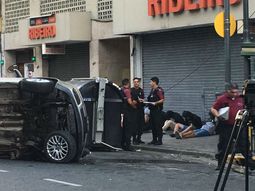 Así quedaron detenidos los delincuentes del auto