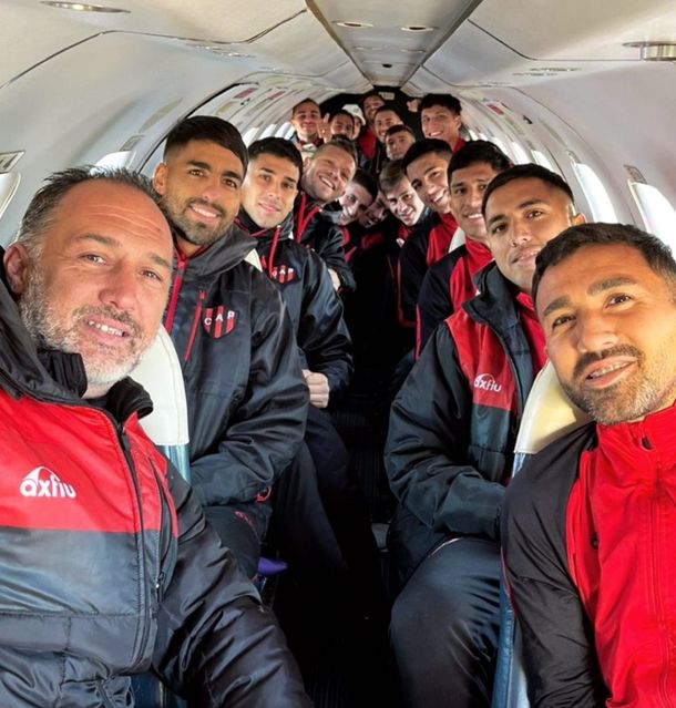 Patronato viaja a Brasil y se volvió viral por una foto: Viajan en un tubo de...