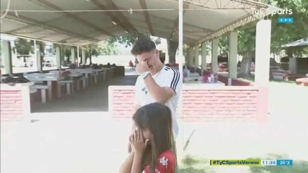 La emoción de Matías Cóccaro con una nena que lo despidió de Huracán entre lágrimas