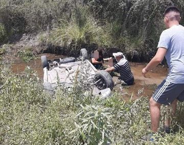 Milagro de Año Nuevo: madre e hija volcaron