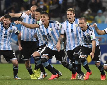 Messi, Pablo Zabaleta, Demichelis, Marcos Rojo, Biglia y Palacio