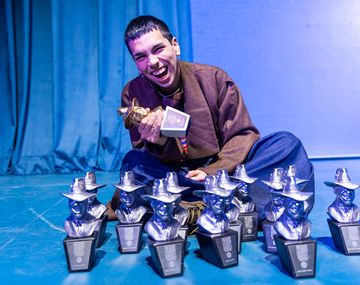 Milo J, ganador del Premio Gardel de Oro. Foto de Agustin Dusserre & Ignacio Arnedo