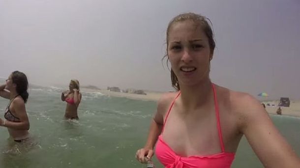 El palito para selfies la salvó de morir ahogada
