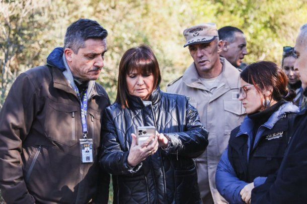 Corrientes: la ministra de Seguridad, Patricia Bullrich, recorre el sitio en el cual Loan Danilo Peña fue visto por última vez 