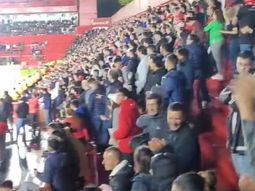A Maratea...: la canción de los hinchas de Argentinos para burlarse de Independiente