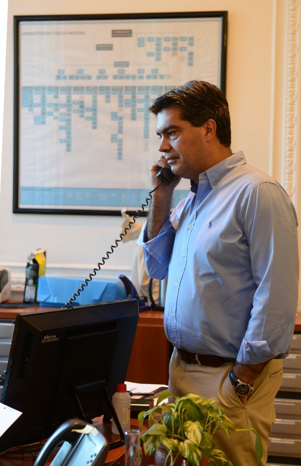 Capitanich se reunió con los equipos de Industria, Economía y Planificación