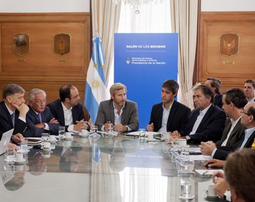 Frigerio se reunió con dirigentes políticos por la reforma electoral