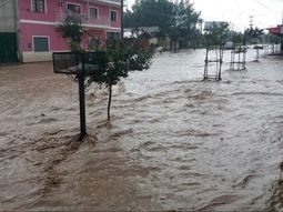 impresionante tormenta en salta dejo barrios inundados y rutas cortadas
