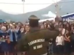 VIDEO: Carabinero, en un tradicional baile