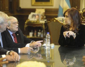 El titular de la UIA