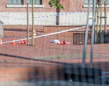 Isis reivindicó el ataque de un hombre con un machete contra 2 policías en Bélgica