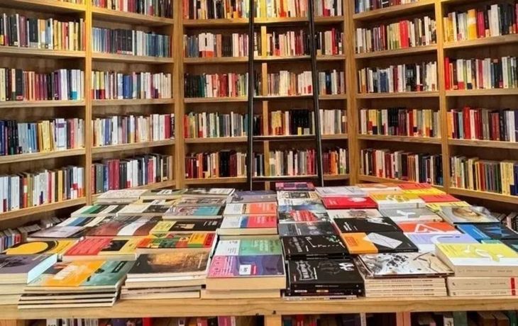Un jugador de Boca se mostró en una librería y revolucionó las redes