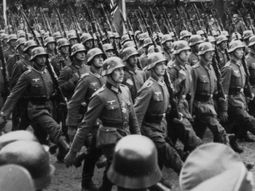 El presidente Lázaro Cárdenas anuncia la neutralidad de México en la Segunda Guerra Mundial en 1939. El presidente Lázaro Cárdenas anuncia la neutralidad de México en la Segunda Guerra Mundial en 1939.