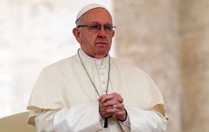 Francisco rechazó que haya curas casados en la Iglesia