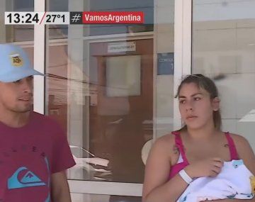 La beba robada en un hospital junto a sus papás: No la queremos soltar