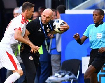 Poco espíritu mundialista: los incidentes entre Costa Rica y Serbia