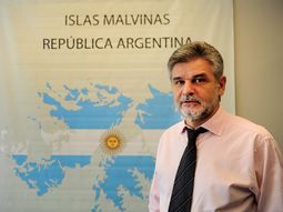 filmus: a macri no le interesan los temas de soberania, cree que las malvinas generarian deficit filmus: a macri no le interesan los temas de soberania, cree que las malvinas generarian deficit