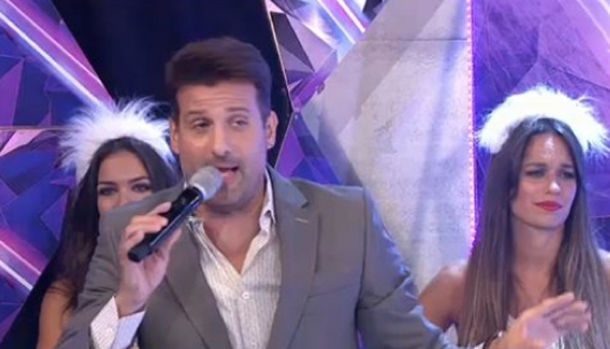 Canta si puedes: un concursante tomó asquerosos licuados y terminó lanzando