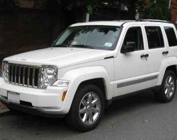 Chrysler llama a revisión a más de 800 mil autos en todo el mundo