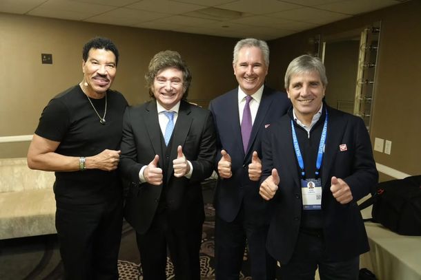 Javier Milei con Lionel Richie en Estados Unidos Javier Milei con Lionel Richie en Estados Unidos